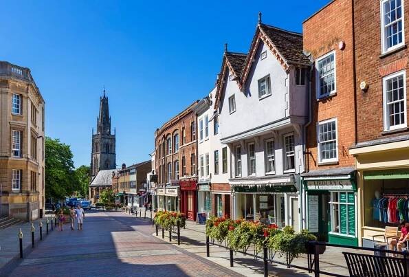Gloucester: a leading city - BAKERS QUAY COMMERCIAL