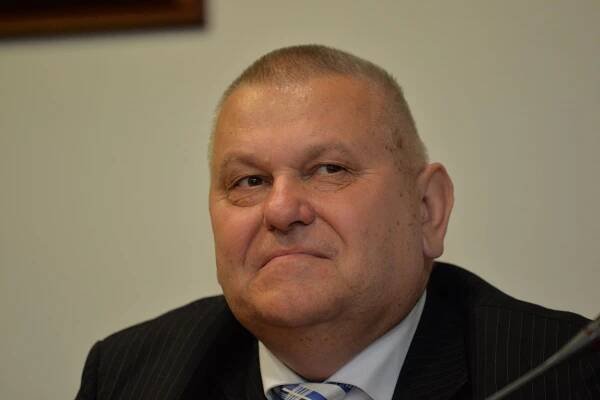 Kraj posílá nejvíc dotací do obcí, kde vládne ČSSD, zlobí se středočeští starostové a sepsali petici