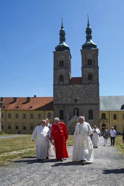 Společně jsme oslavili bl. Hroznatu v Teplé - Diecéze plzeňská 