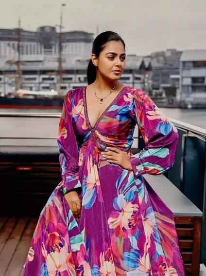 Bigg Boss Telugu fame Monal Gajjar sets major style goals