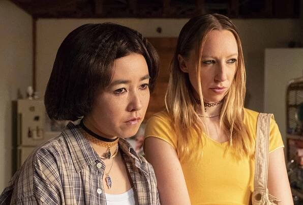 PEN15 - Miranda - Z filmu - Maya Erskine, Anna Konkle