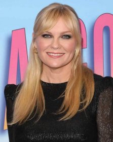 Kirsten Dunst with curtain bangs 