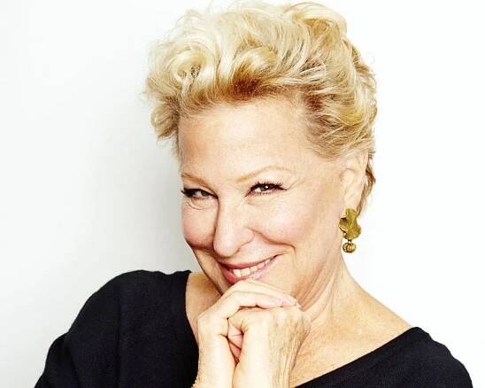 Bette Midler Beautiful Smile Wallpaper