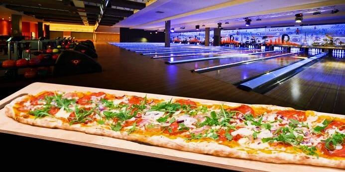 Největší pizza v Olomouci a bowling v jednom z největších center na Moravě