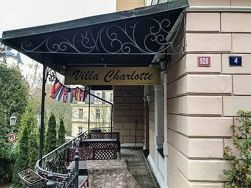 Vila Charlotte – Wikipedie