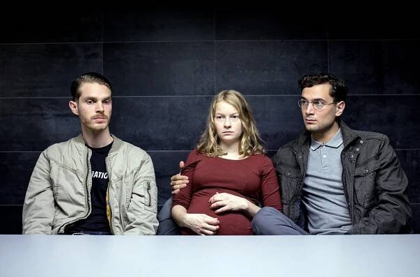 Leonard Proxauf, Stephanie Amarell, Samuel Schneider - Místo činu - National feminin - Z filmu