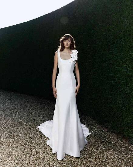 Column Wedding Dress With Thick Straps and White Flowers on Shoulder