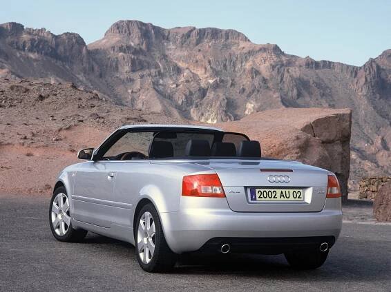 Audi A4 Cabriolet automobily