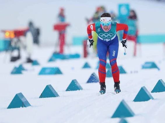 Jakš a Razým byli ve sprintu sedmí. Björgenová vylepšila olympijský rekord