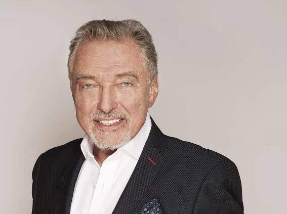 Karel Gott a Diamantový míč... – AMFORA
