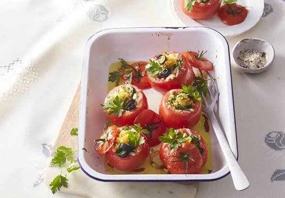 Recept: Plněná zapečená rajčata na Labužník.cz