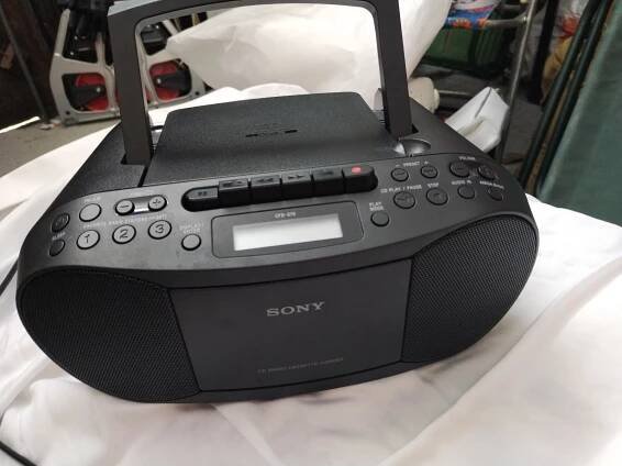 Rádio SONY, model CFD-S70 - Přehrávače a multimédia