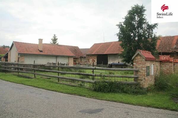 Prodej zemědělské usedlosti v Holicích, 765 m² - REALCITY.cz 