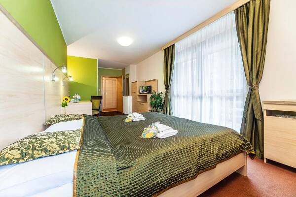 Pobyt Seniorský pobyt - Hotel Flóra | Lázně Travel