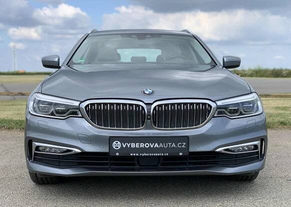 BMW 540i xDrive 250kW/Touring/ Luxury Line/Kůže/11.2017 - Výběrová auta