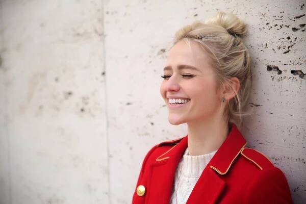 Johanna Braddy Sweet Smile HD Images