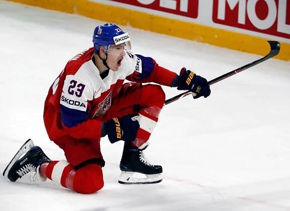 Úžasná přeměna Jaškina, v KHL nahání rekord. Do zámoří ale nepůjde, míní jeho šéf