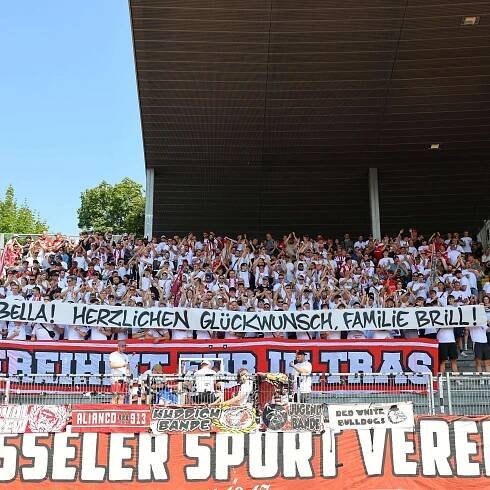 Rund ums erste Heimspiel des Fußball-Regionalligisten KSV Hessen Kassel gegen den 1. FSV Mainz 05 II: Bellas P