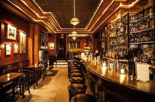 Employees Only is described as a "quintessential" New York bar. A local "that manages to be all things to all people, whether you're on a first date, grabbing pre-dinner cocktails or indulging in late-night revelry."
