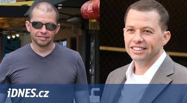 Moje vlasy jsou jen iluze, přiznal herec Jon Cryer z Dva a půl chlapa - iDNES.cz