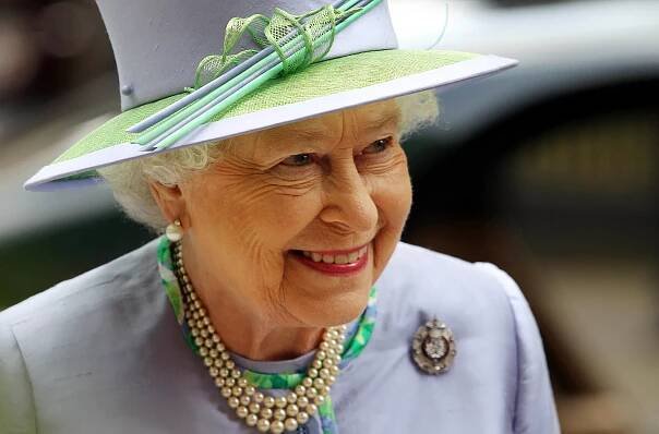 Queen Elizabeth II Fast Facts