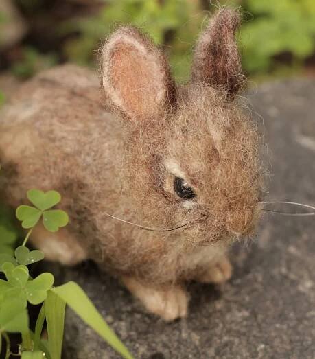 cotton tail bunny rabbit needle felt tutorial by PS Felting on Etsy as a PDF download with detail step by steps to make your own DIY just like it