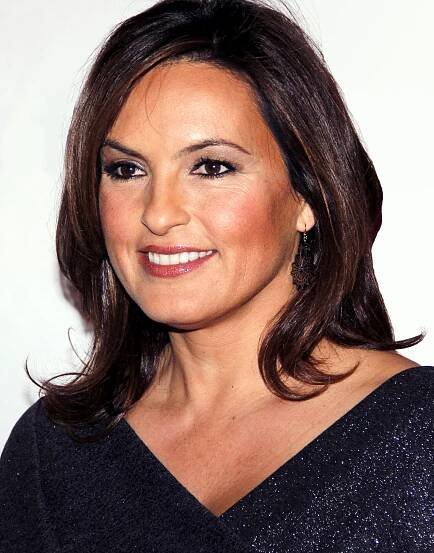 Soubor:Mariska Hargitay @ Make Believe On Broadway (cropped).jpg – Wikipedie