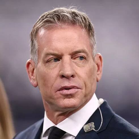 Troy Aikman's relationship with new 19-year age-gap girlfriend after divorce