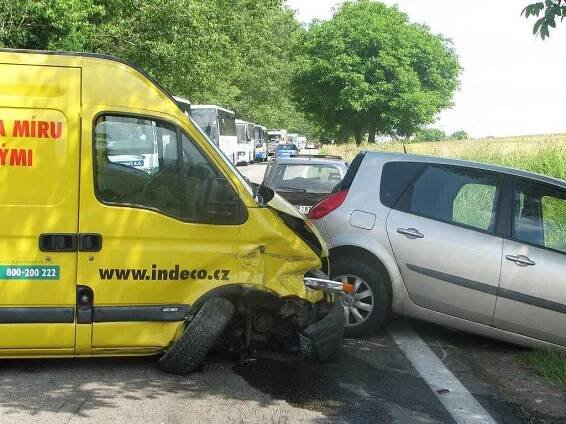 Dopravní nehoda při výjezdu z Benešova na Vlašim