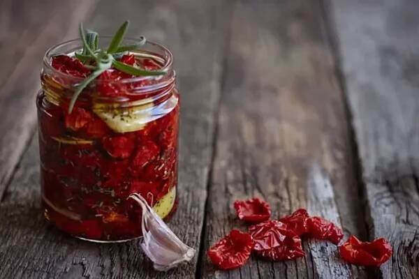 Recept na nakládaná a sušená rajčata – postup přípravy, suroviny a více variant receptu