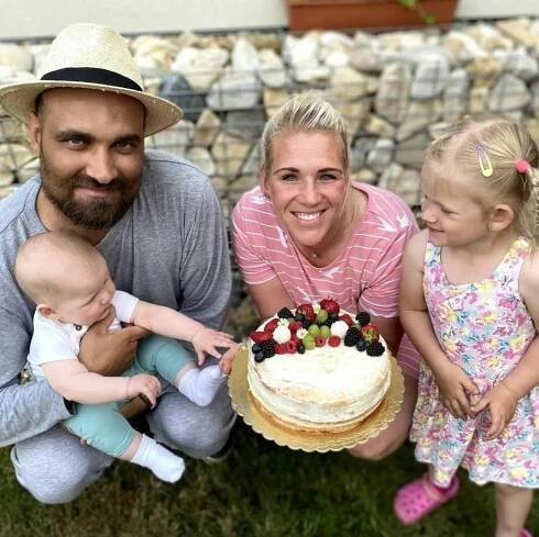 Hokejista Michal (†35) podlehl leukémii: Podstoupil přes 118 transfuzí krve, teď chce rodina splatit jeho...