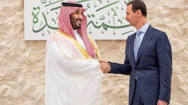 Asad je zpět. Arabský svět upozaďuje zvěrstva v Sýrii, aby se zbavil uprchlíků a zkrotil ambice Íránu