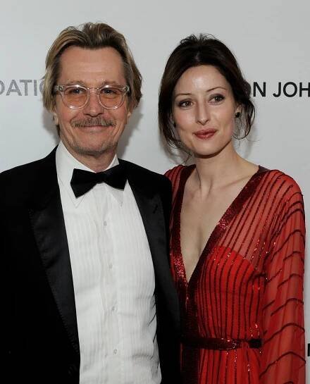 Gary Oldman se kvůli věkovému rozdílu rozvádí se čtvrtou manželkou