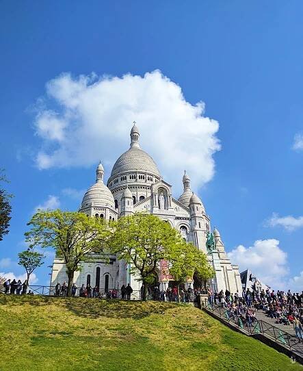 PARIS – PART 2 – Hola Sara