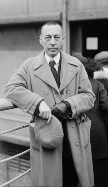File:Sergei Rachmaninoff LOC 33969u.jpg - Wikimedia Commons