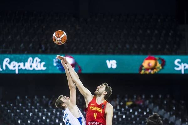 Basketbalové ME: Češi spadli do španělské drtičky