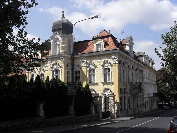 Soubor:(TTO) Měšťanský dům (Teplice) - Pod Doubravkou 1230-6, Teplice 4.jpg – Wikipedie