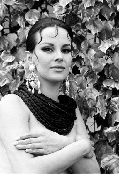 Antonella Lualdi Italian Actress | Best collection vintage photography from the past on Vintagelovelies.com