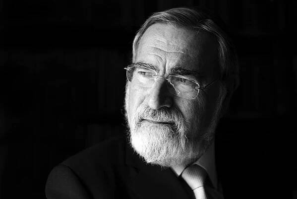 A moral voice - Robert P. George
