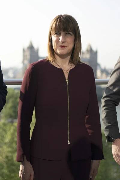 Rachel Reeves at Marsh McLennan offices.