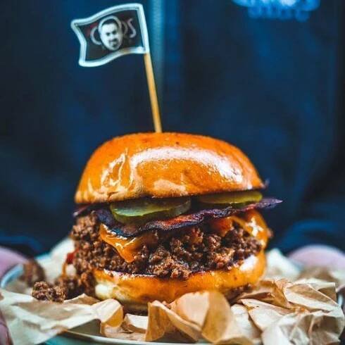 8-3. Sloppy Joe`s Burger