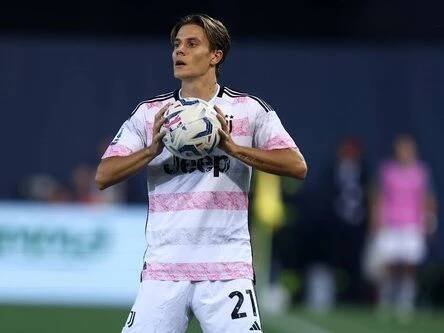Juventus FC: Slavní hráči i logo klubu z Turína