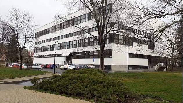 Experti navrhli teplický dům kultury s kolonádou chránit jako památku