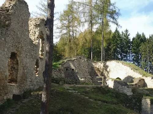 Hrad Porešín nad rekou Malší poteší v nové sezóne samoobslužnou prohlídkou