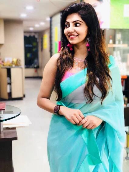 Athulya Ravi Bio, Wiki, Age, Parents, Height, Weight, Husband, Biography, Images and More
