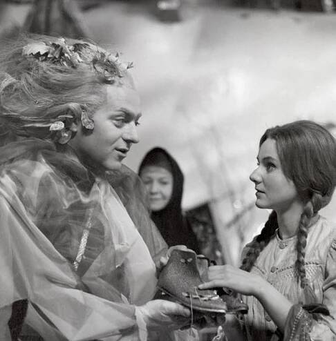 FOTO: Herečka Ivana Vondrovicová. – stránka 3