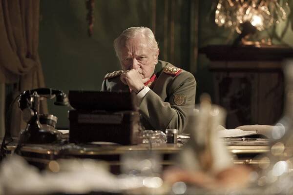 Volker Schlöndorff’s Diplomatie: Dramatizing Peace
