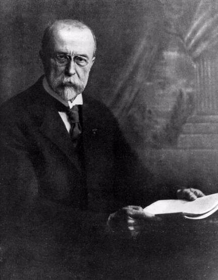 FOTO: Tomáš Garrigue Masaryk v roce 1920, kdy potlačil povstání komunistů.
