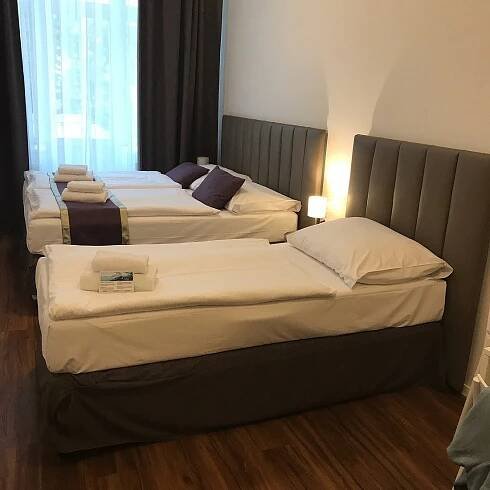 ELIZABETH SUITES - Updated 2025 Prices & Guest house Reviews (Prague, Czech Republic)