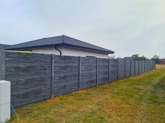 Betonový sloupek průběžný hladký 150 cm